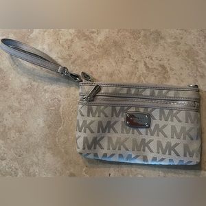Michael Kors gray wristlet